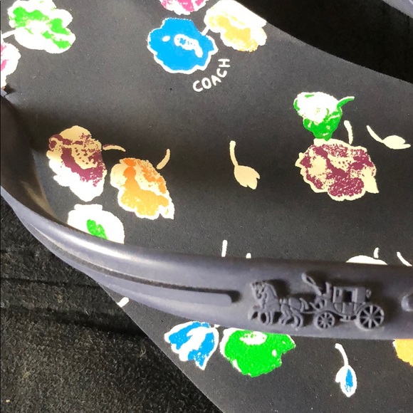 Coach flip flops - Picture 4 of 4
